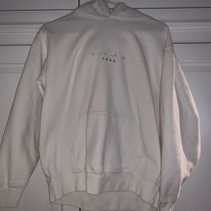 ‼️⚠️AUTHENTIC‼️⚠️ Brandy Melville Sweatshirt